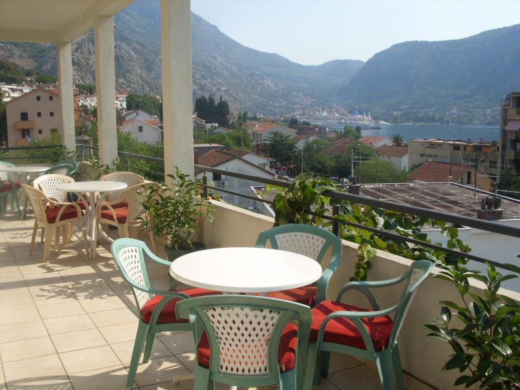 Apartments Dakovic โกตอร์ ภายนอก รูปภาพ