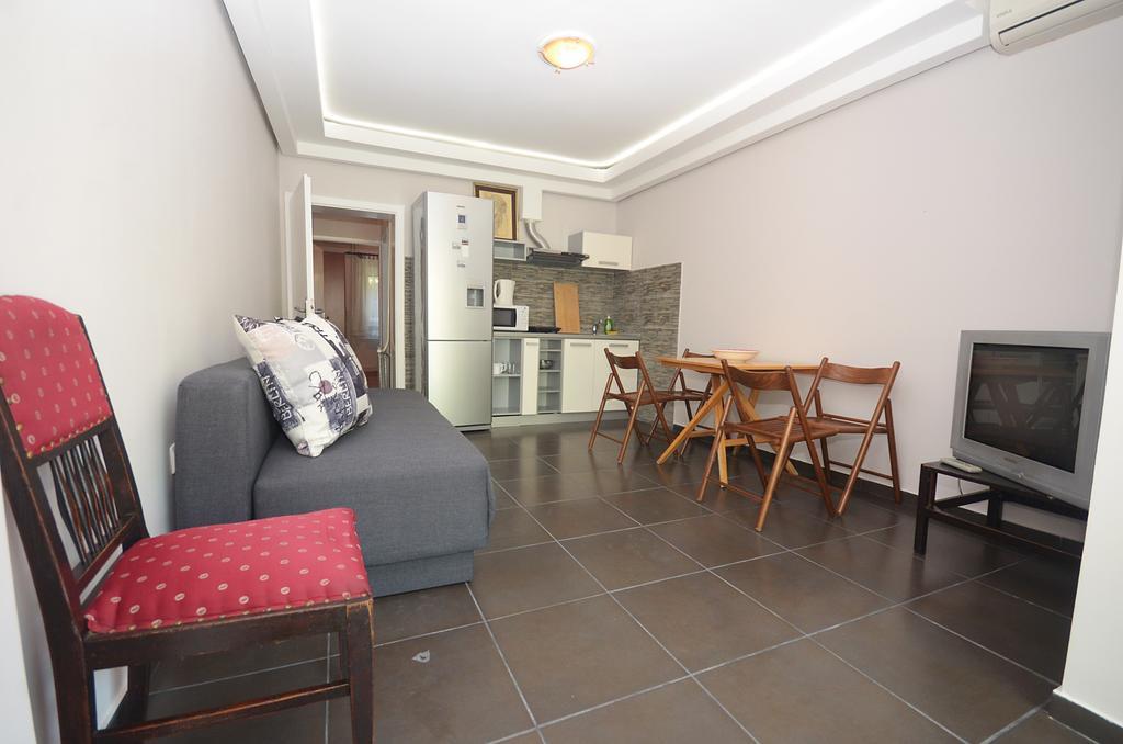 Apartments Dakovic โกตอร์ ภายนอก รูปภาพ