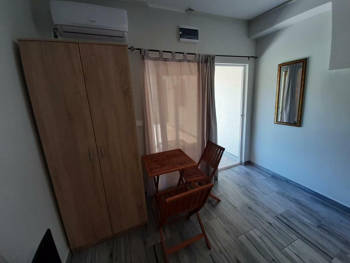 Apartments Dakovic โกตอร์ ภายนอก รูปภาพ